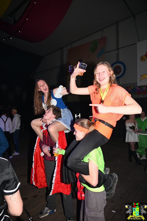 ../Images/Opwarmbal 2026 110.jpg